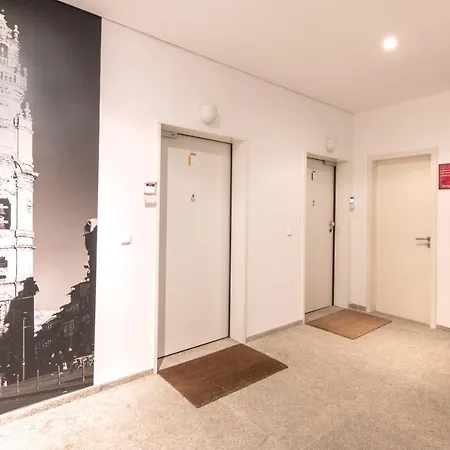 Near Sao Bento Station Apartment